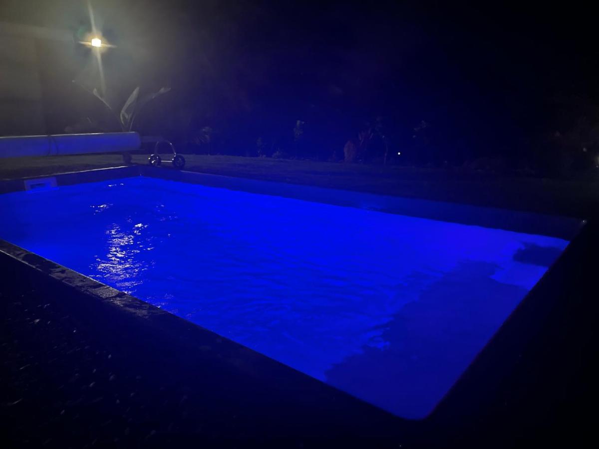 L'Escapade Creole Jacuzzi Privatif Bungalow Bananier Saint-Joseph Exterior photo