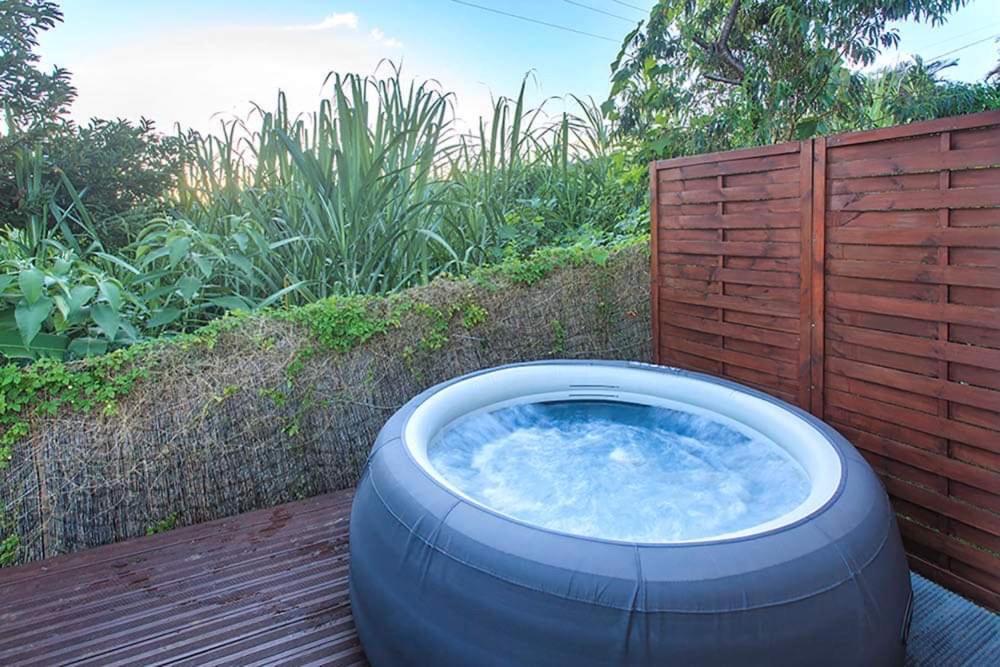 L'Escapade Creole Jacuzzi Privatif Bungalow Bananier Saint-Joseph Exterior photo
